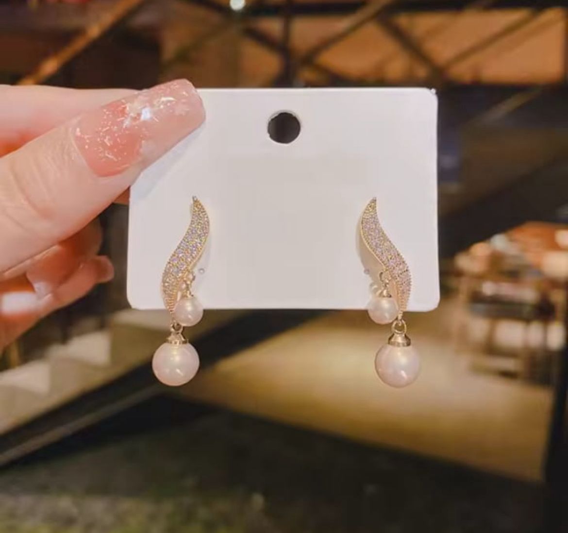 "Glamour Essentials Set: Crystal Leaf Earrings + Canvas Handbag + Jewelry Organizer"